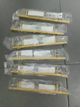 6 Tiradores Dorados para Muebles