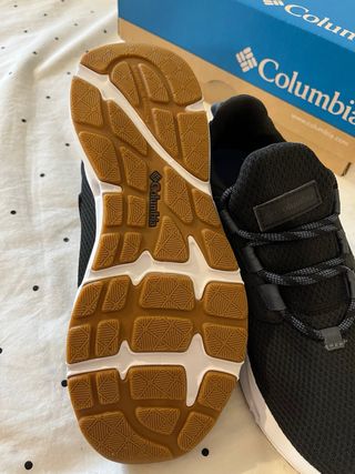 Zapatillas Columbia Talla 37 Negras y Blancas