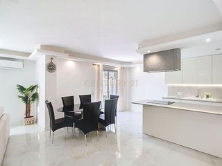 Piso en venta en Centro Urbano en Estepona