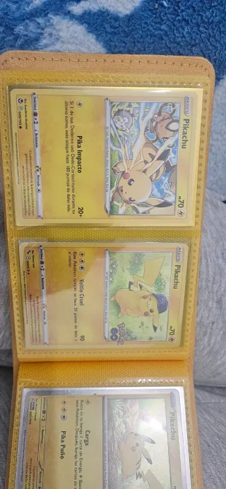 Cartas Pokémon TCG Pikachu (Set de 4)