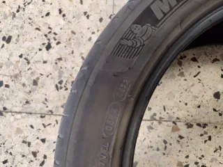 Neumático Michelin 235/45R18 98Y PS4