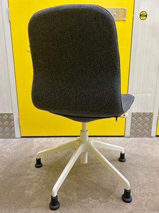 Silla Ikea gris sin ruedas