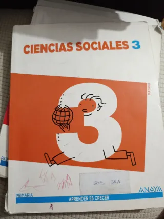Ciencias Sociales 3.