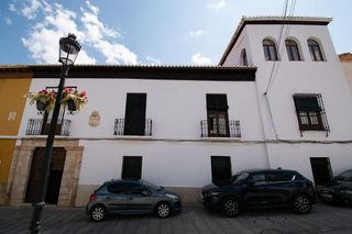 Chalet en venta en Guadix