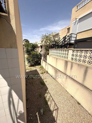Casa adosada en venta en Urbanizaciones en Guardamar del Segura