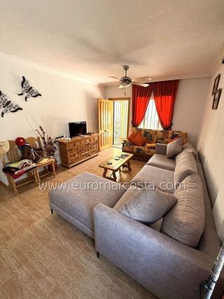 Casa adosada en venta en Urbanizaciones en Guardamar del Segura