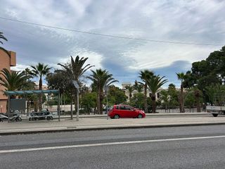 Local comercial en venta en Campoamor en Alicante