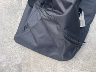 Mochila deportiva Puma negra 75cm sin usar