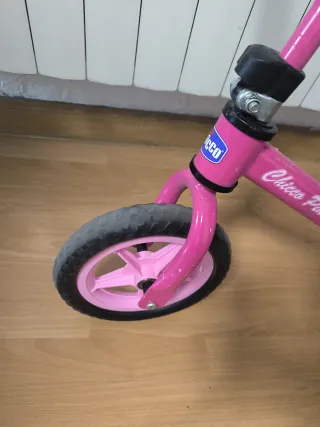 Bicicleta sin pedales Chicco Rosa