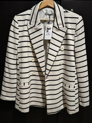 Blazer Zara Rayas M