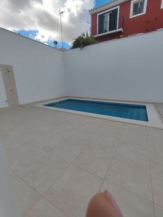 Piso en alquiler en Castell (Es)