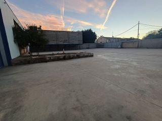 Nave industrial en alquiler en Silla