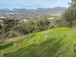 Solar en venta en Almijara - Capistrano - Cueva de Nerja en Nerja