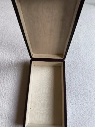 CAJA ANTIGUA PIEL "DOMECQ OBLIGUE". COLECCIÓN.