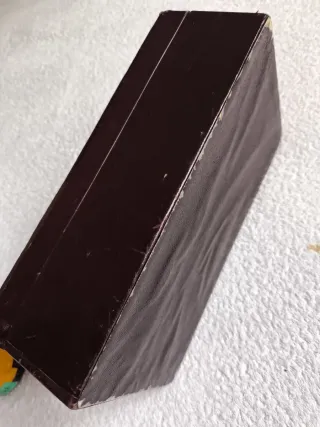 CAJA ANTIGUA PIEL "DOMECQ OBLIGUE". COLECCIÓN.