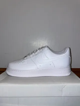 Nike Air Force 1 Low '07 Blancas Talla 37.5