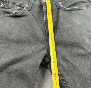 Levi's 510 Skinny Taper W31L32 Gris