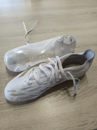 Botas Adidas Predator League MG Blancas/Doradas