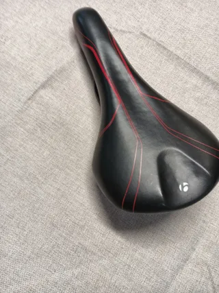 Sillín Bontrager Negro/Rojo