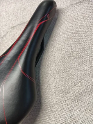 Sillín Bontrager Negro/Rojo