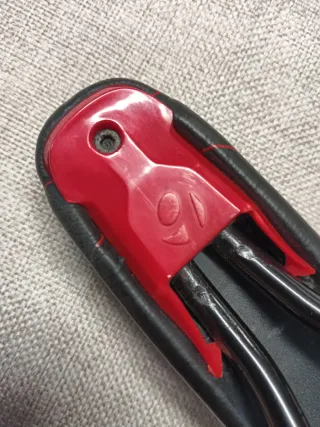 Sillín Bontrager Negro/Rojo