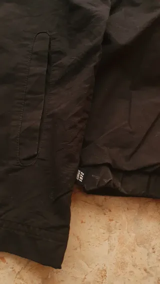 Chaqueta Nike Vintage Negra y Roja