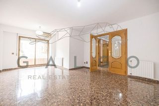 Piso en venta en Campanar en Valencia