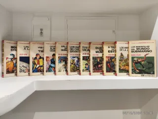 11 libros de la colección Historias Selección.