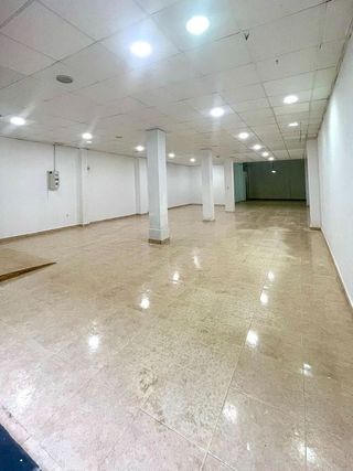 Local comercial en venta en Benetússer