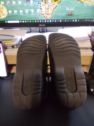 Zuecos unisex cómodos Talla 41-42