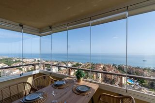 Piso en alquiler en Elviria en Marbella