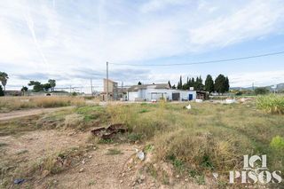 Terreno en venta en Passeig Maragall - Zona Estació en Gavà
