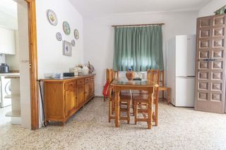 Chalet en venta en Carmona