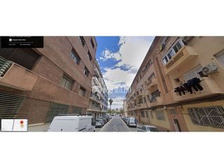 Piso en venta en La Malva-rosa en Valencia