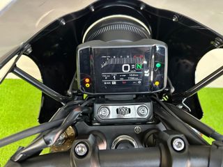 YAMAHA XSR 900 Negra