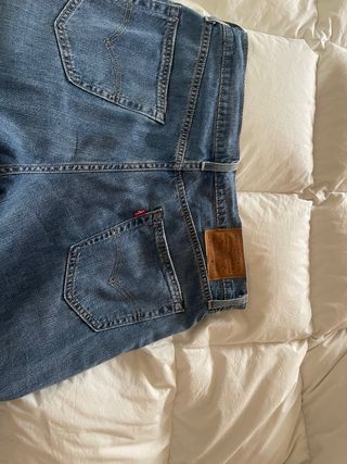 Pantalón vaquero Levi's azul,talla w33 l34