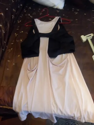 Lote 3 prendas: vestido y tops