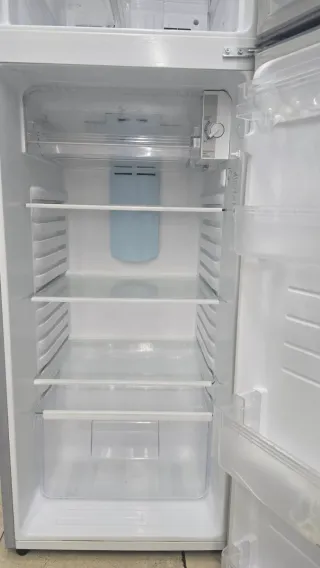 Nevera Semi Nueva Sharp No Frost Class A +