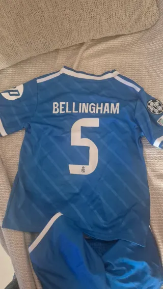 Equipación Real Madrid niño 4-5 años