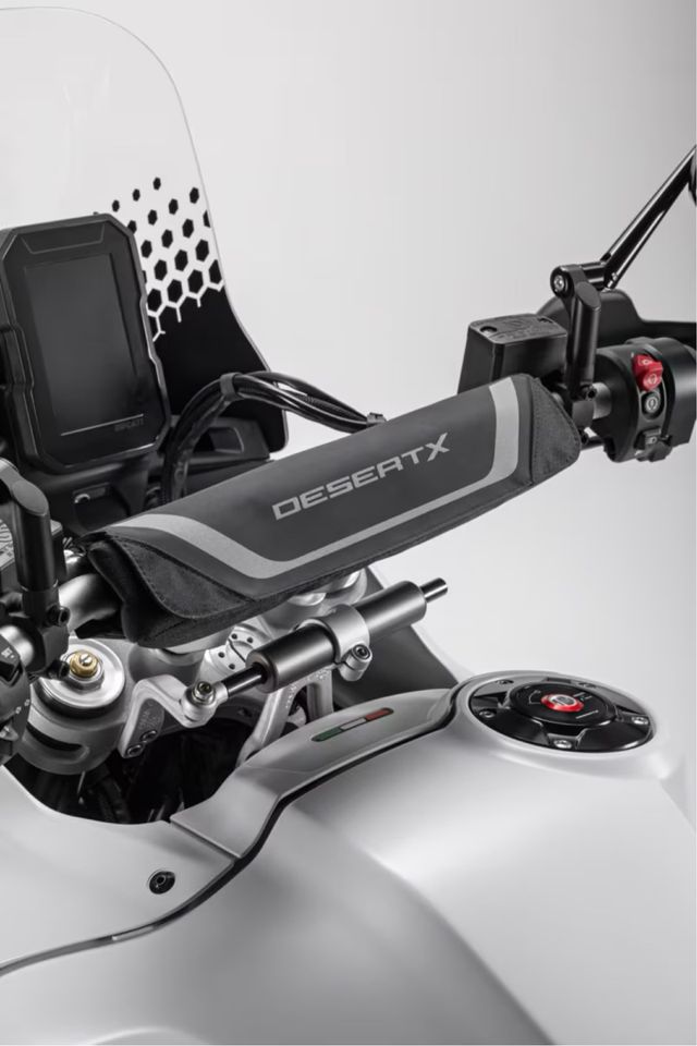 OFERTA Ducati DesertX Protector Manillar