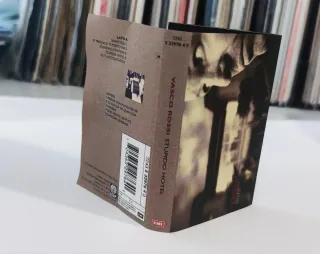 Vasco Rossi - Stupido Hotel Cassetta Italia 2001