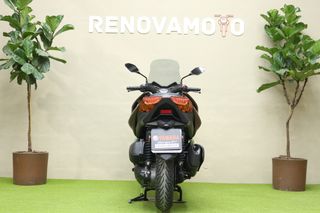 YAMAHA X-MAX 300