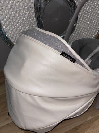 Silla de coche para bebé marca “bebecar”