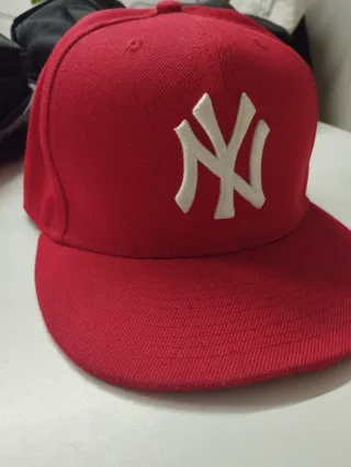 Gorra New York Yankees Roja 60.6cm