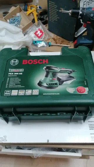 Lijadora orbital Bosch PEX 300 AE