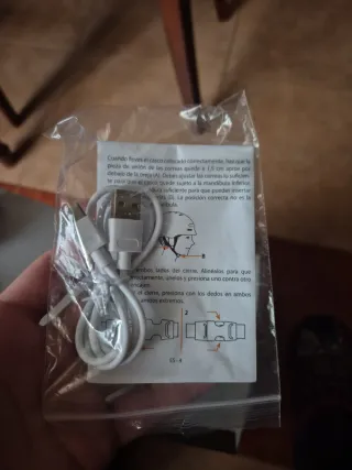 Casco Talla L Negro con Luz LED, nuevo sin usar!!