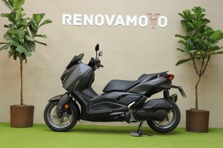 YAMAHA X-MAX 125