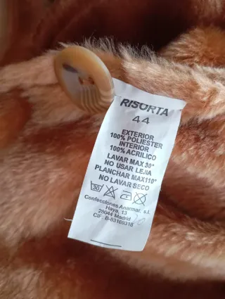 Abrigo largo beige con forro de pelo