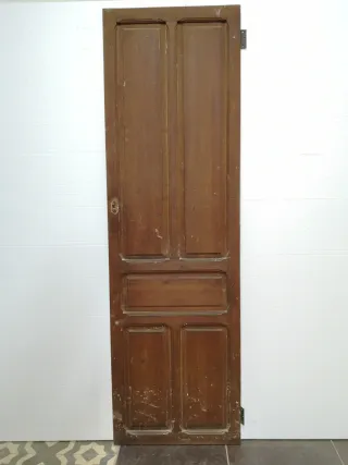 Puerta madera antigua