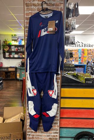 Equipación Leatt Moto 3.5 Royal Talla M